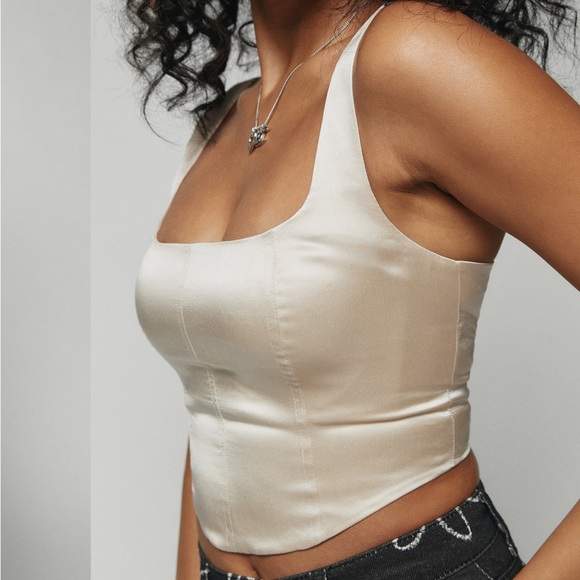 Reformation Sorrento Silk Top - Picture 2 of 3